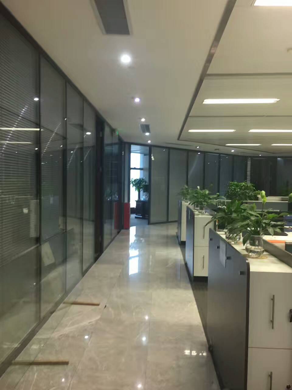 榆林专业办公室玻璃隔断施工欢迎咨询