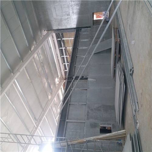 安徽LC地下通道保温型防爆墙的结构及制作方法
