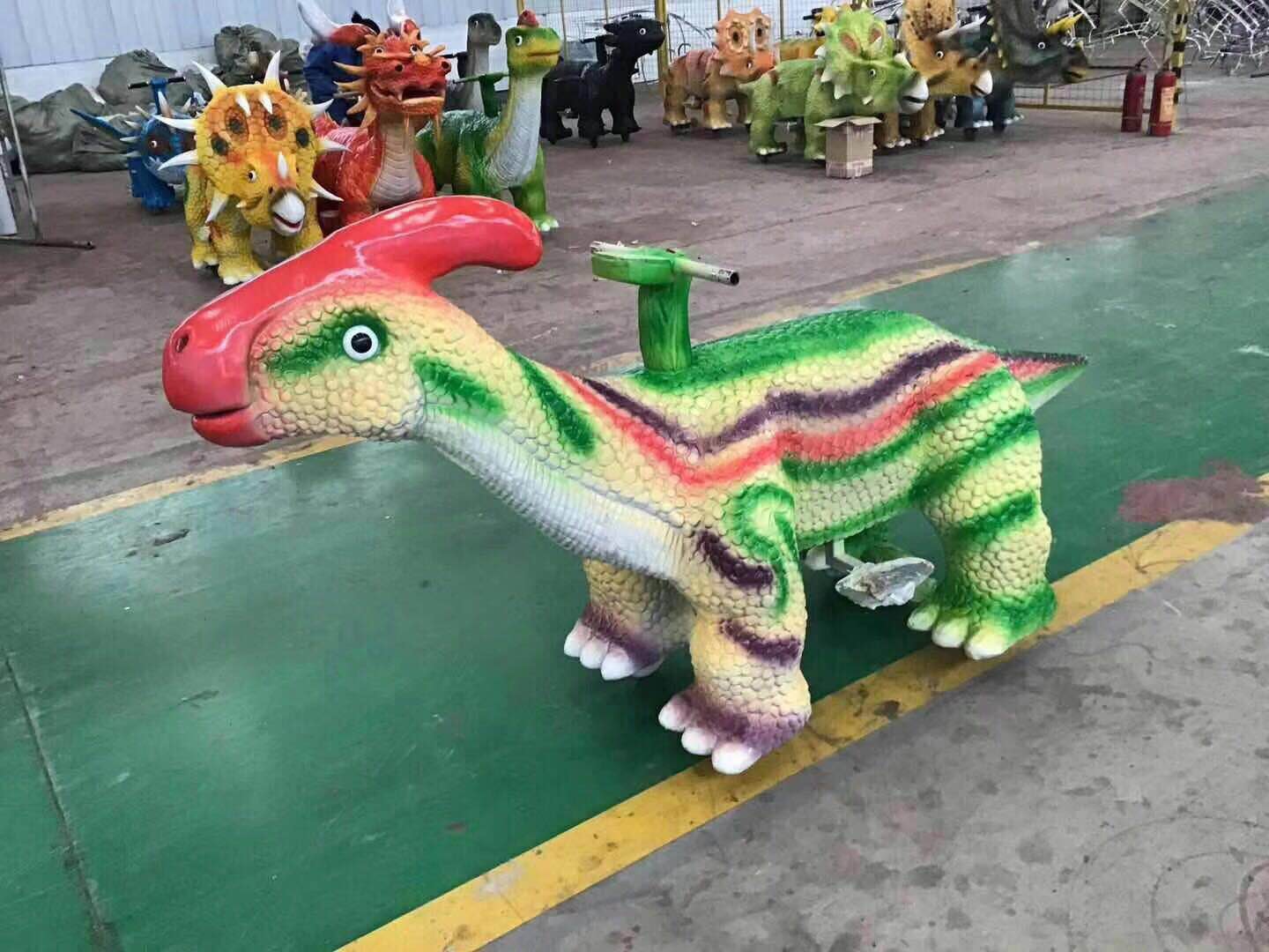 恐龙跑跑车 恐龙电动车 儿童恐龙玩具车