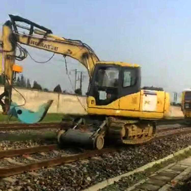 厂家改装挖掘机改装轨道行走轮加装轨道行走系统铁路行走轮