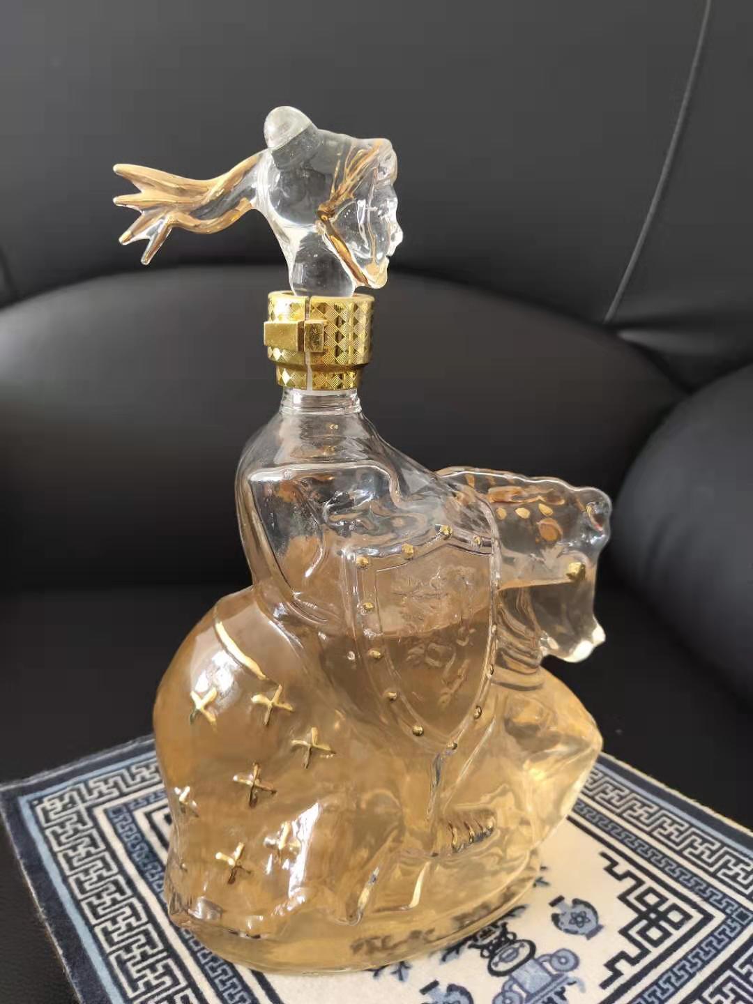 式神造型玻璃酒瓶蛤蟆工艺酒瓶