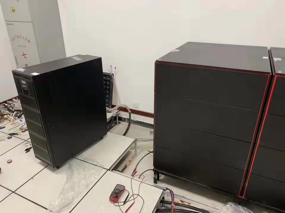 工业级UPS不间断电源80KVA 80K 工频机UPS 三进三出 功率72KW UPS电源
