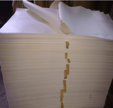 30克35克包装白牛皮纸 产品衬垫保护纸 防尘隔离纸
