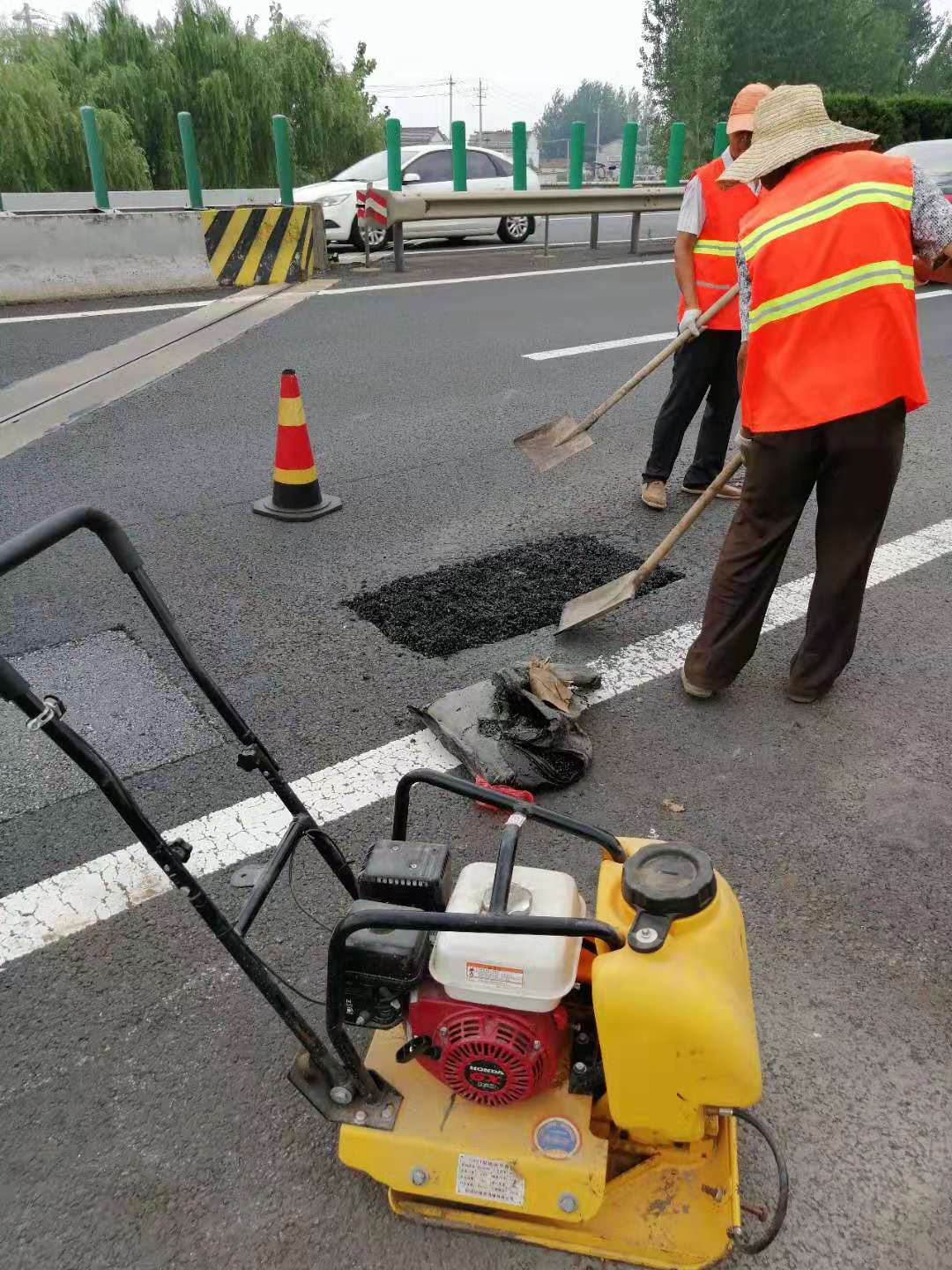 华通沥青冷补料 道路冷补料价格 沥青冷拌料厂家