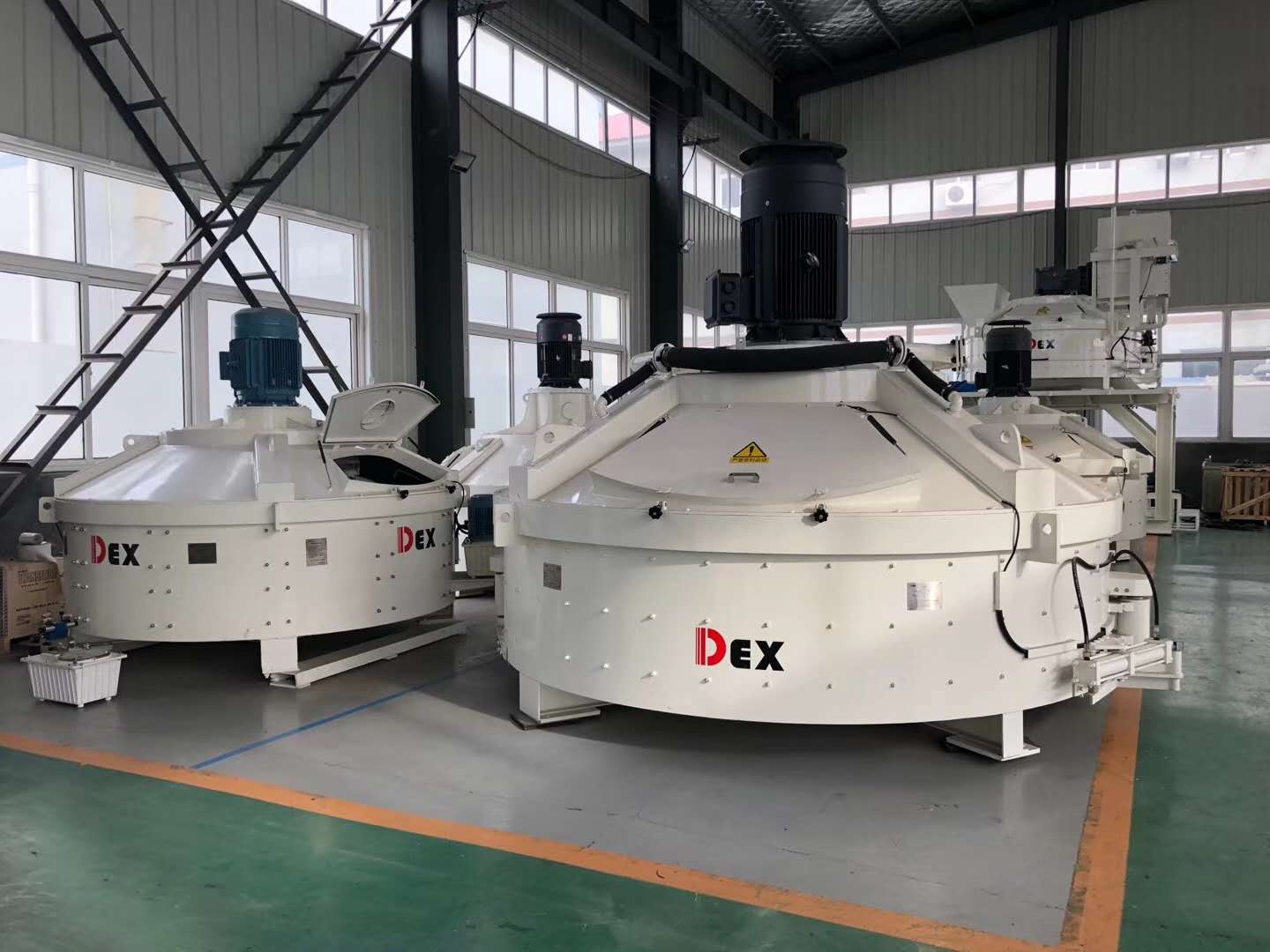 高速搅拌机立轴结构行星运行模式诠释2020年新型混凝土搅拌设备