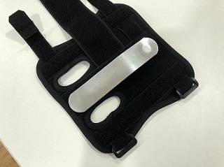 奥非特 厂家直销户外运动钢板护腕手托固定防护可拆卸调节护腕