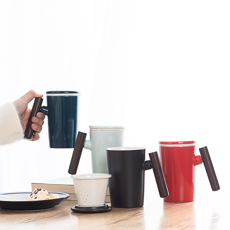 景德镇创意家用办公陶瓷马克杯带过滤茶水杯定制