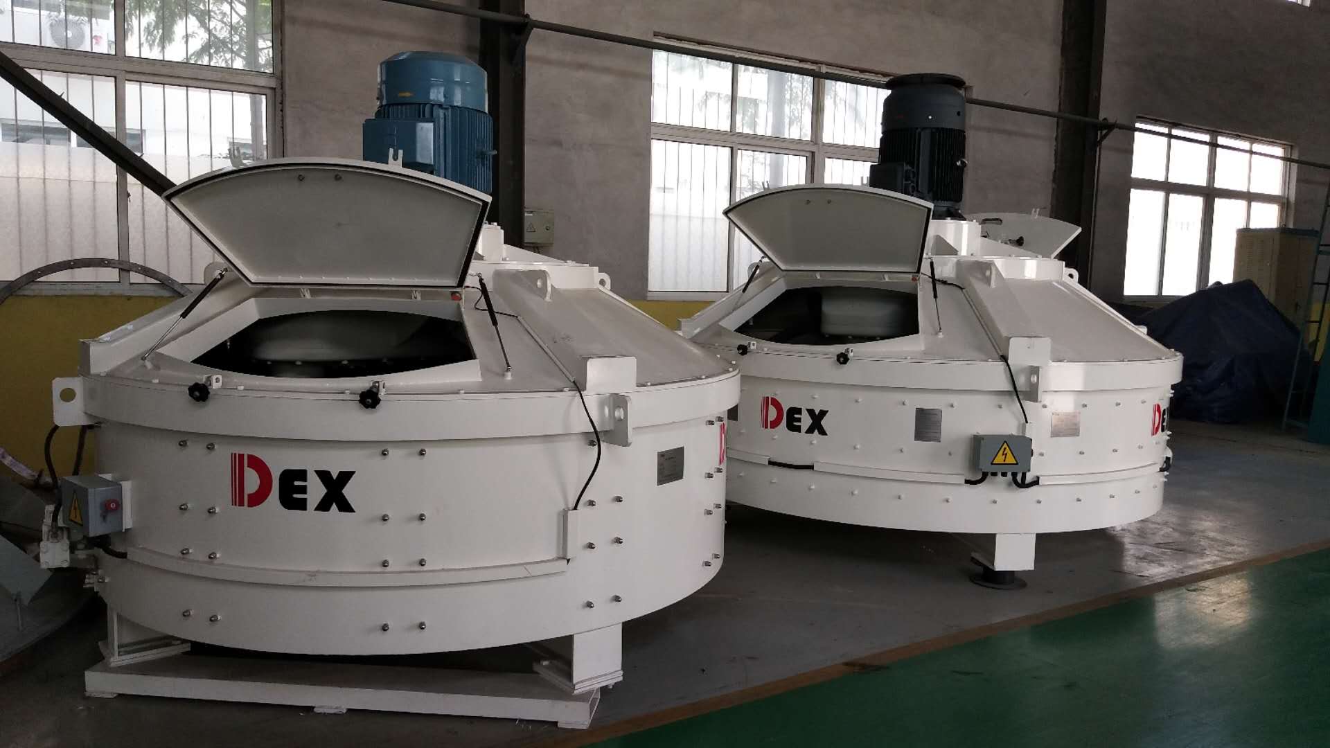 高速立轴搅拌机优越的搅拌工艺在众多行业中“备受恩宠”