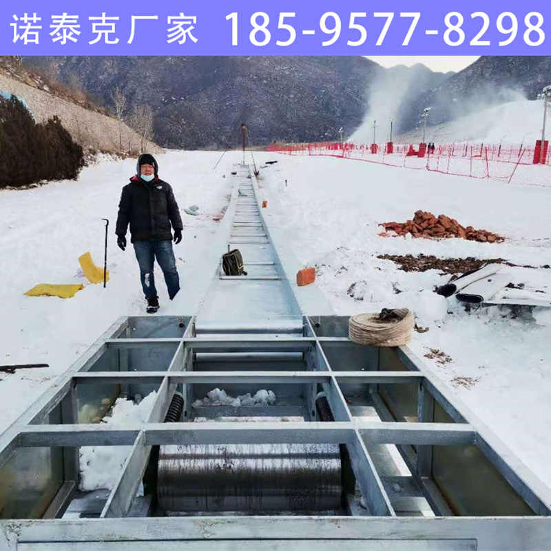 雪地电梯采用热镀锌工艺更防锈 金昌雪场魔毯代步工具