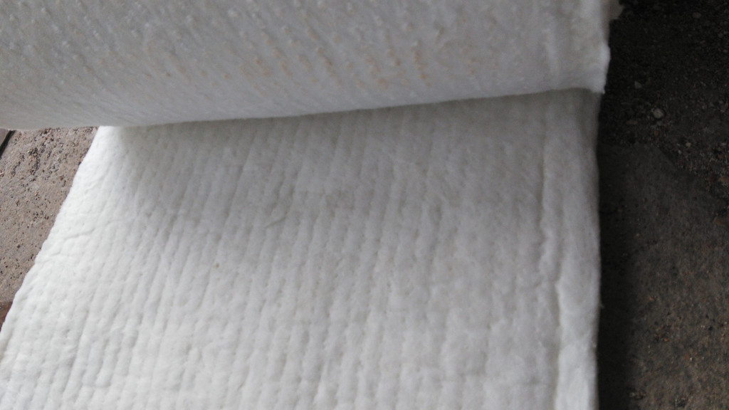 25mm厚保温陶瓷纤维硅酸铝毯电加热台车炉陶瓷纤维模块针刺甩丝毯