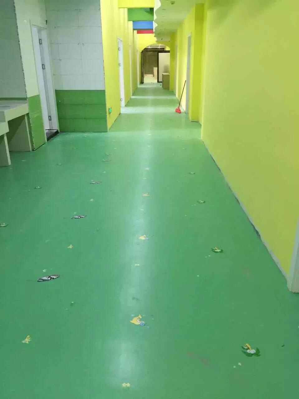 营山PVC地胶塑胶地板吸音PVC医用地板