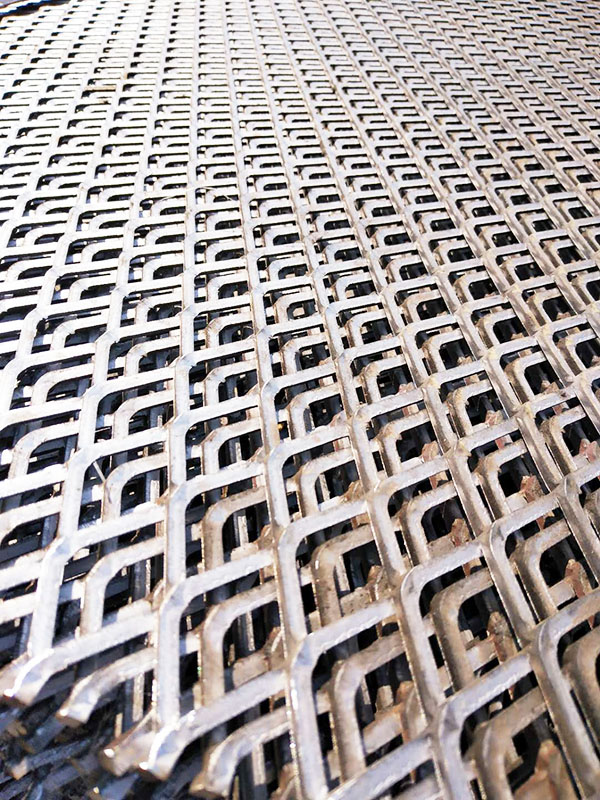 菱形网钢板网_5.0厚x50x100mm钢板网现货