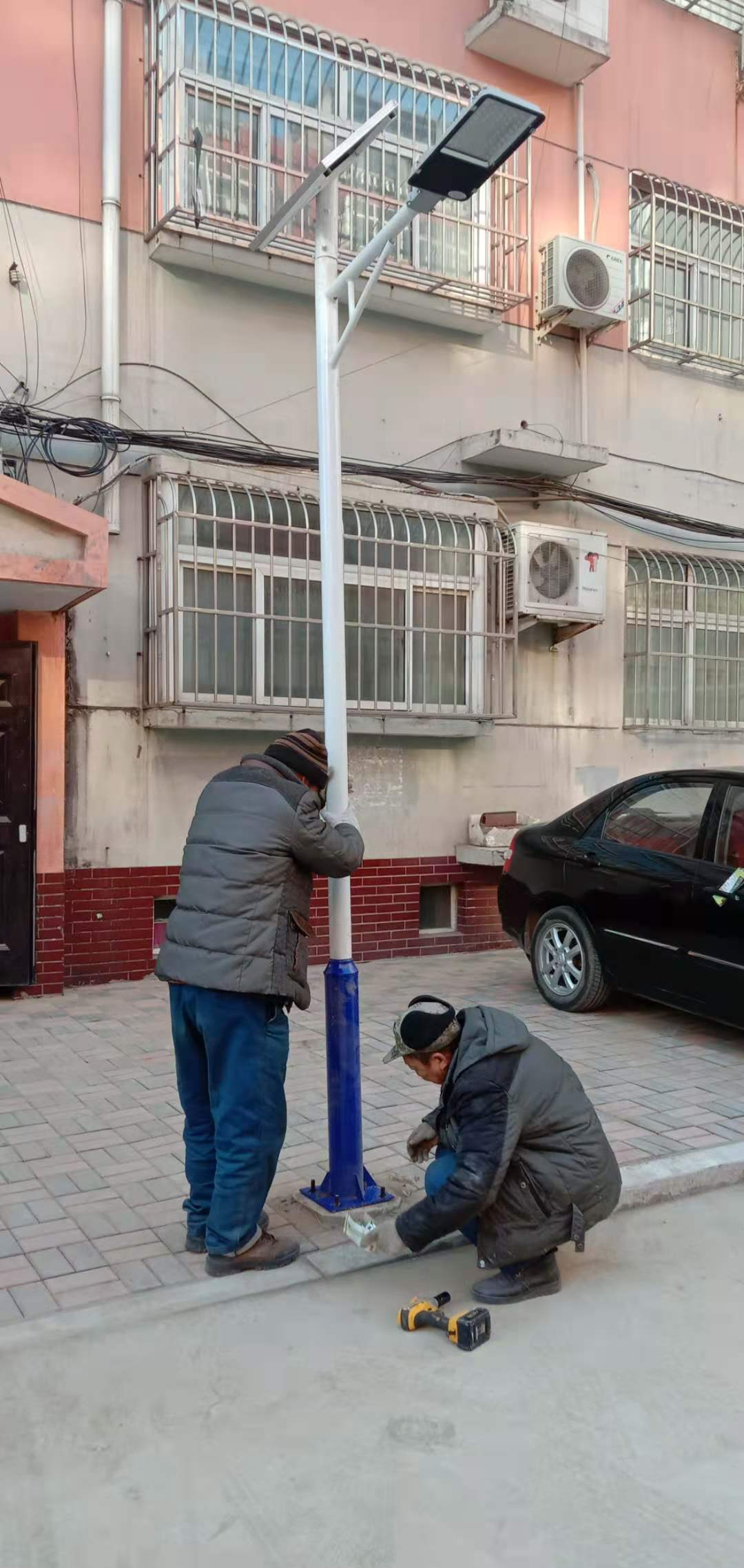 保定30瓦小区路灯单臂LED太阳能路灯