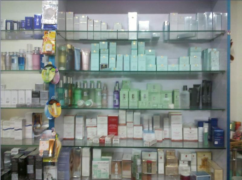 大理美容院美容护肤保养化妆品产品货源批发供应，种类全，保效果
