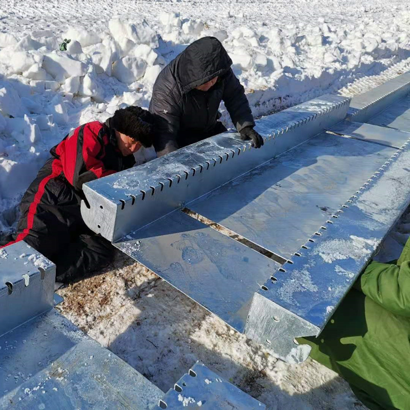 魔毯输送设备方便     滑雪场魔毯价格优惠