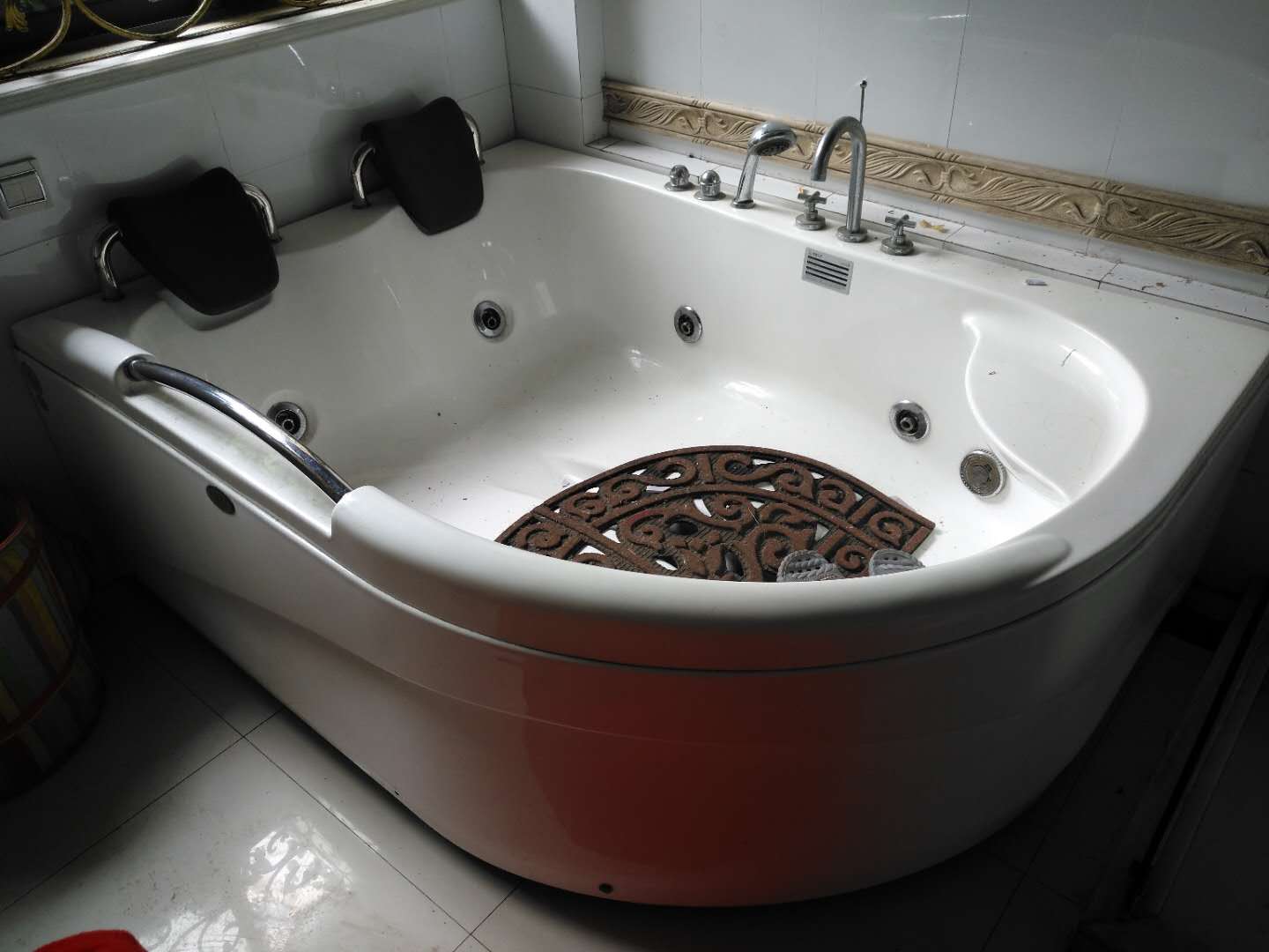 汉莎浴缸维修63185692上海杨浦区浴缸维修