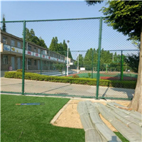 学校操场围网厂浸塑球场围网生产销售篮球场围网