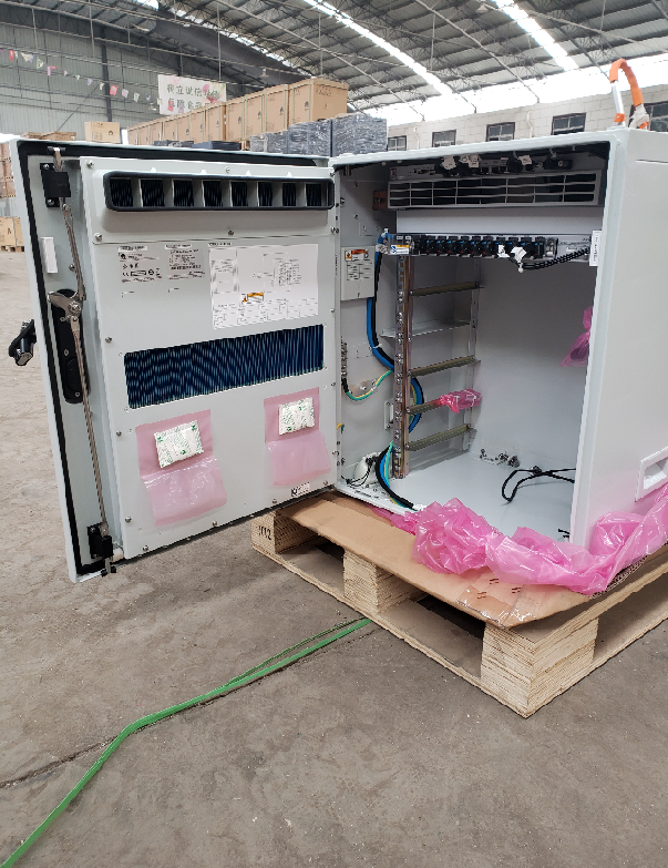华为APM5930(AC)室外电源柜 配EPU05A-11嵌入式电源