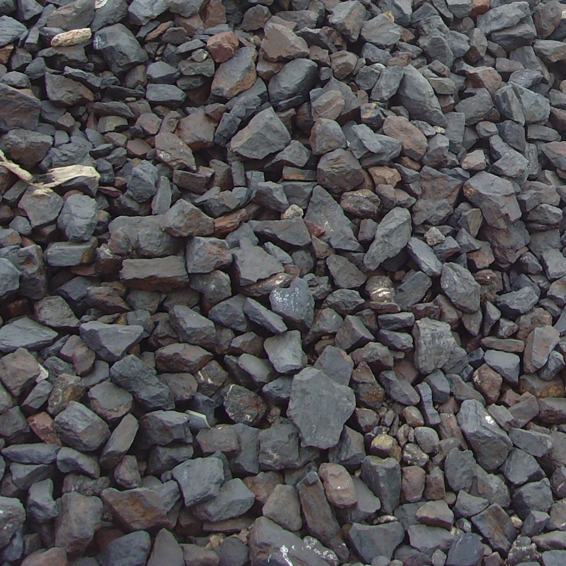 钢厂洗炉锰矿石大量到货 mn：28.4%南非高铁锰矿