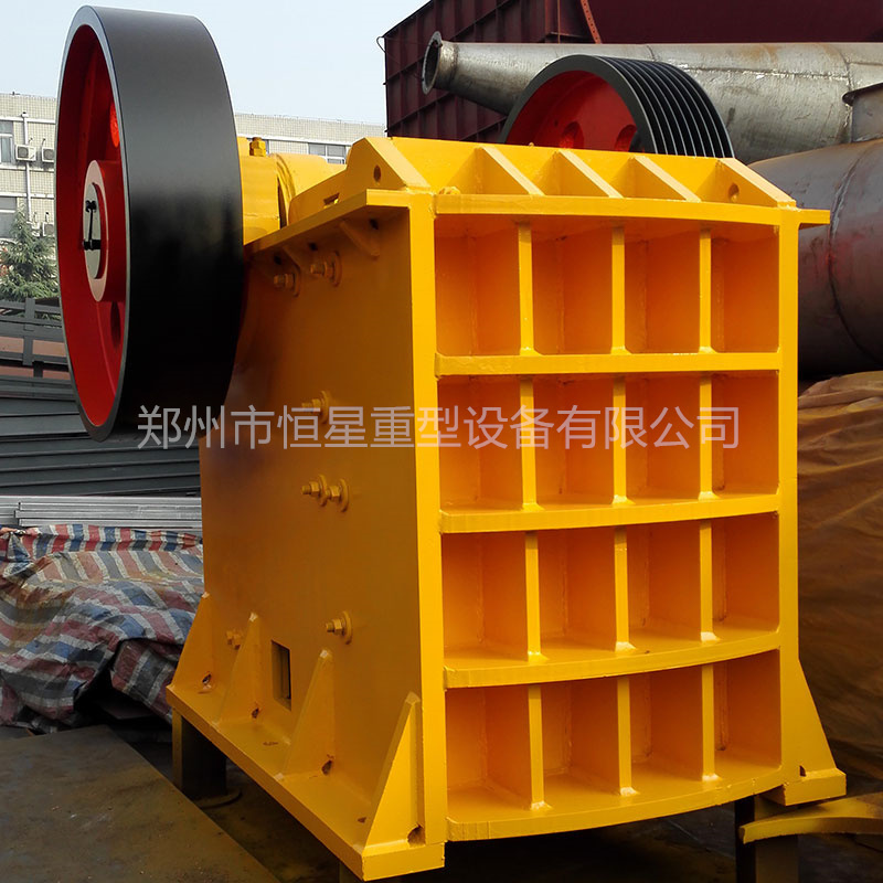 湖南省长沙市PE型建材生产颚式破碎机-多功能石灰石制砂机设备