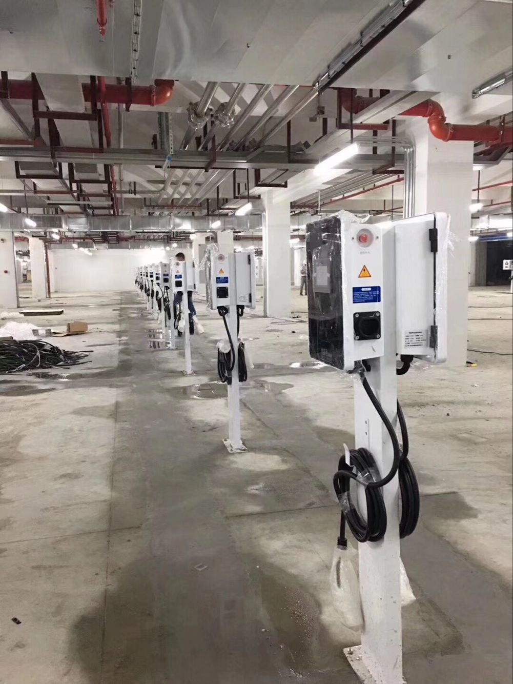 南充新能源电动汽车充电站充电桩