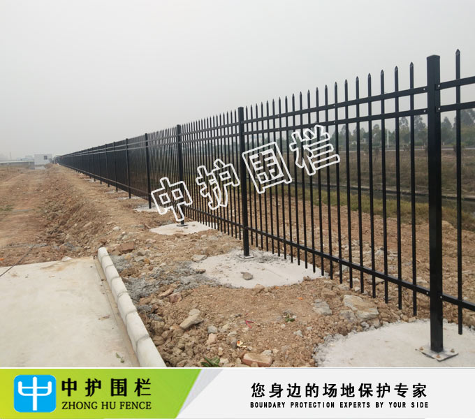 太和健康驿站围墙护栏 医院外墙铁栏杆 广州小区焊接围栏