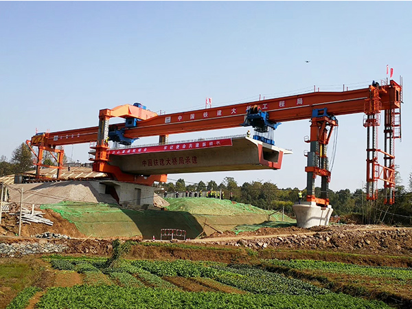 四川自贡160吨架桥机租赁厂家轨道安装方法