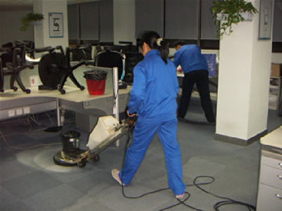 广州市越秀区东风路办公室地毯清洗收费湿洗地毯多久可以干