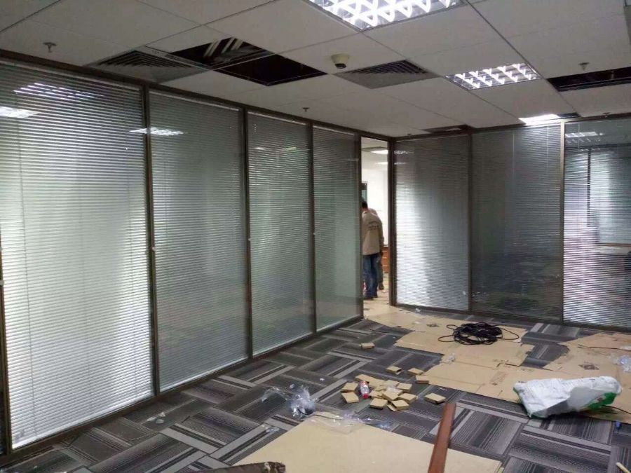 深圳福田办公室装修效果图石厦办公室隔断隔墙
