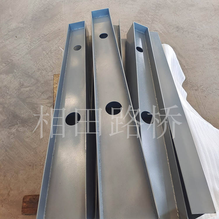 定制钢结构支架 焊接膜结构雨棚立柱 t型H型悬挑梁