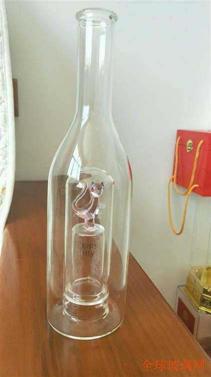 小猫咪造型玻璃酒瓶吹制猫型白酒瓶