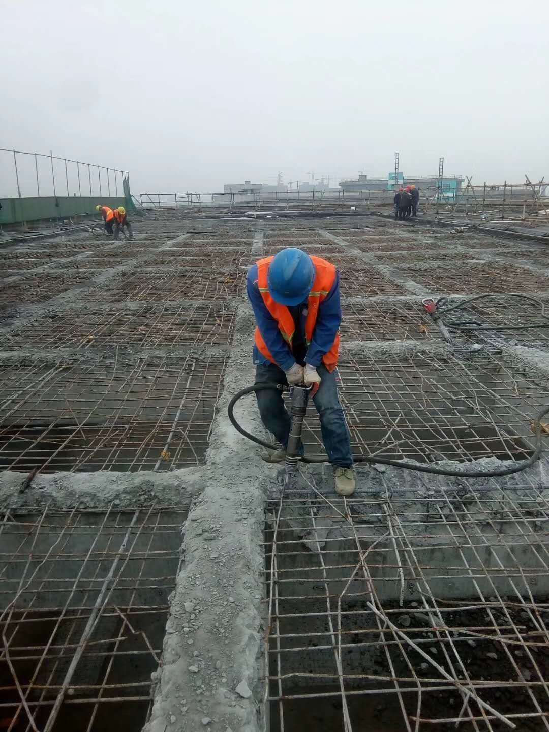 阿坝州破碎楼梯楼板＿江油房屋拆除施工团队