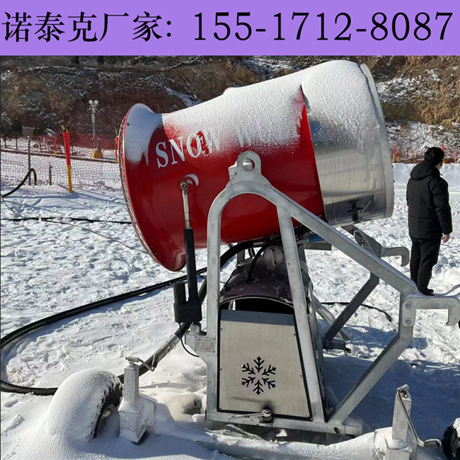 全自动款造雪机工作条件特点 移动自走式造雪机远程操作