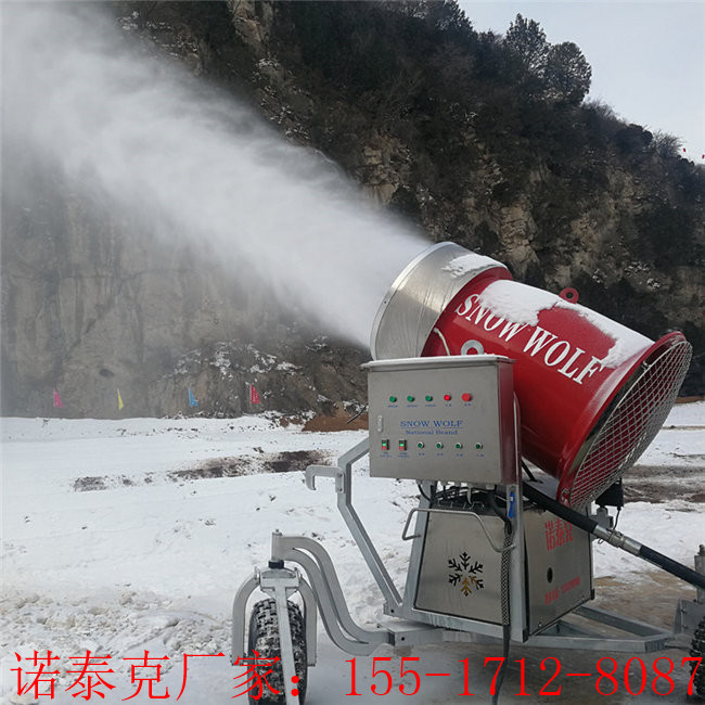 戏雪乐园租赁人工造雪机设备费用 户外制雪机的工作过程