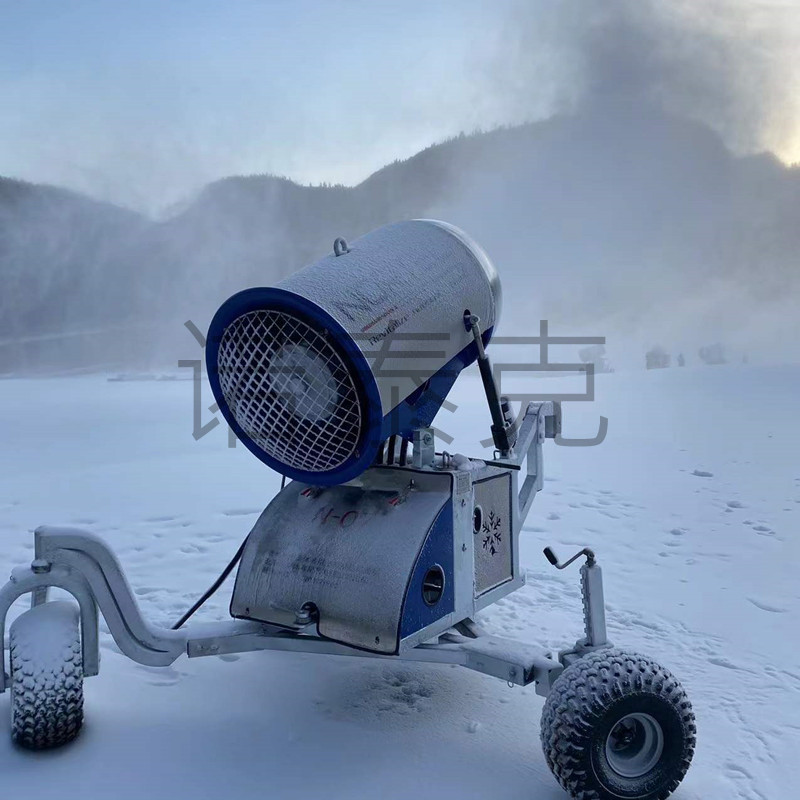 天津万达广场冰雪乐园造雪机费用 滑雪场造雪机租赁