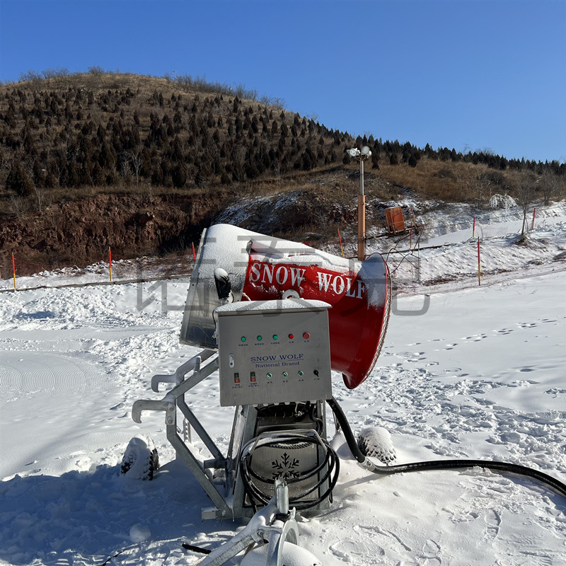 内蒙古通辽滑雪场造雪机价格 造雪机开机前养护和试机