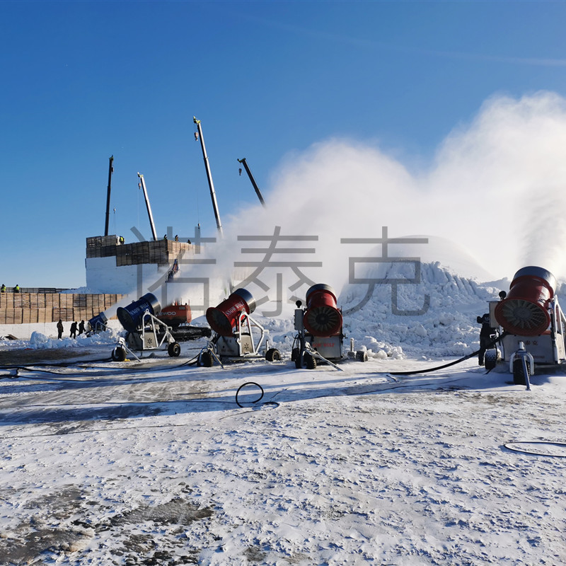 人工造雪机铺制滑雪道 国产造雪机设备 诺泰克造雪机