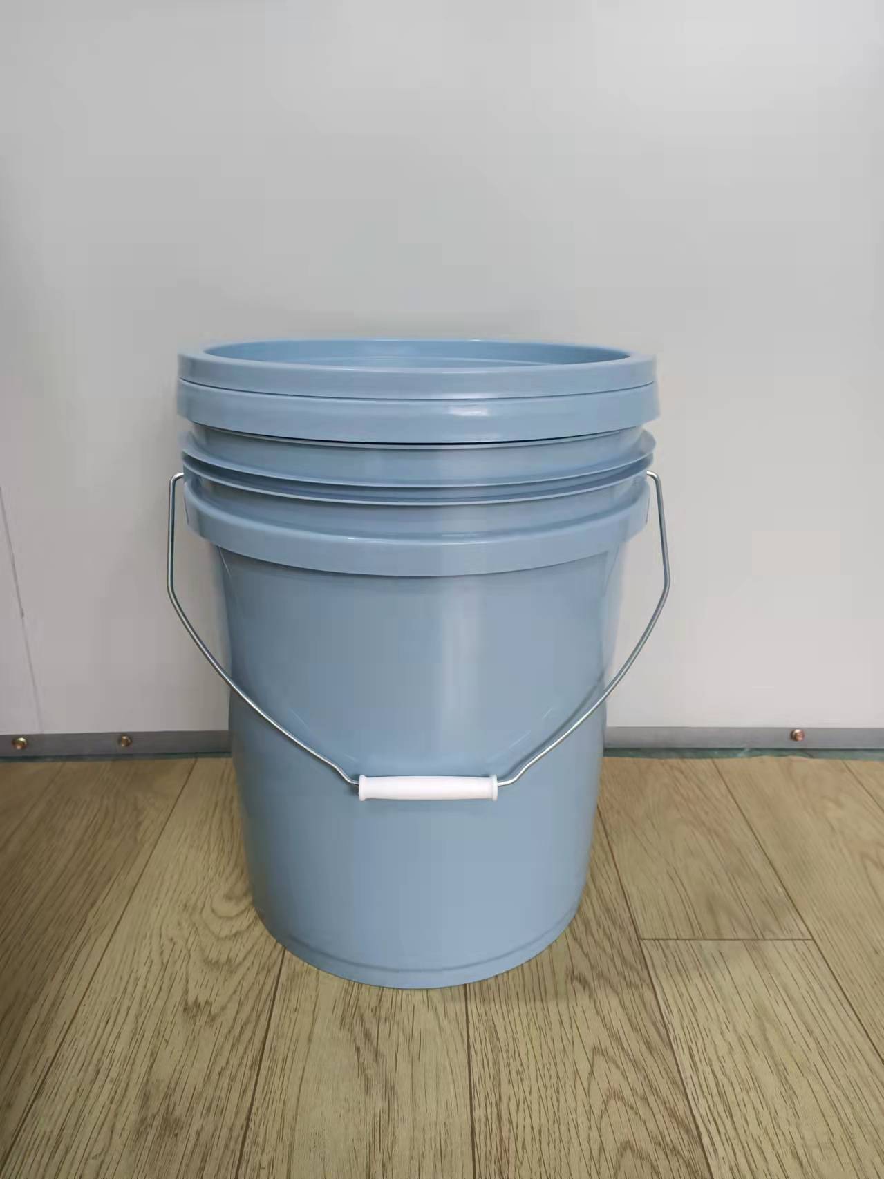 江苏常州塑料桶厂家生产销售涂料桶机油桶胶粘剂美式桶威氏桶