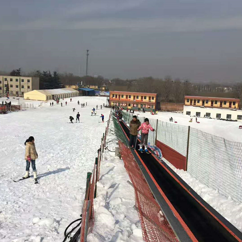 滑雪场坡度可定制魔毯设备 魔毯承载量大 诺泰克魔毯厂家