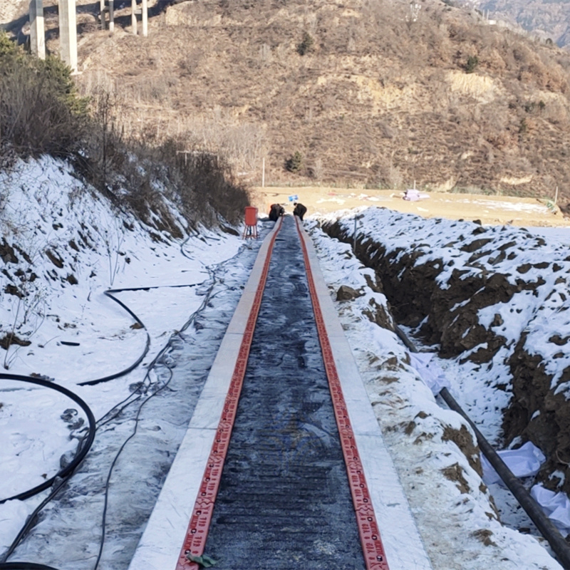 雪场里输送游客或者雪具的设备 滑雪场魔毯设备 诺泰克