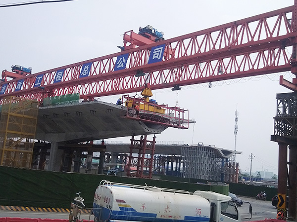 四川广安架桥机出租厂家供应70吨门式提梁机