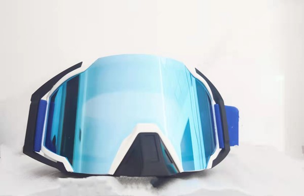 正东滑雪雪镜PC球面大视野双层防雾抗冲击硅胶防滑护目镜