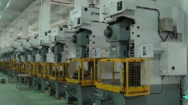 线上承接工厂设备拆除天津专注电缆厂设备回收15年