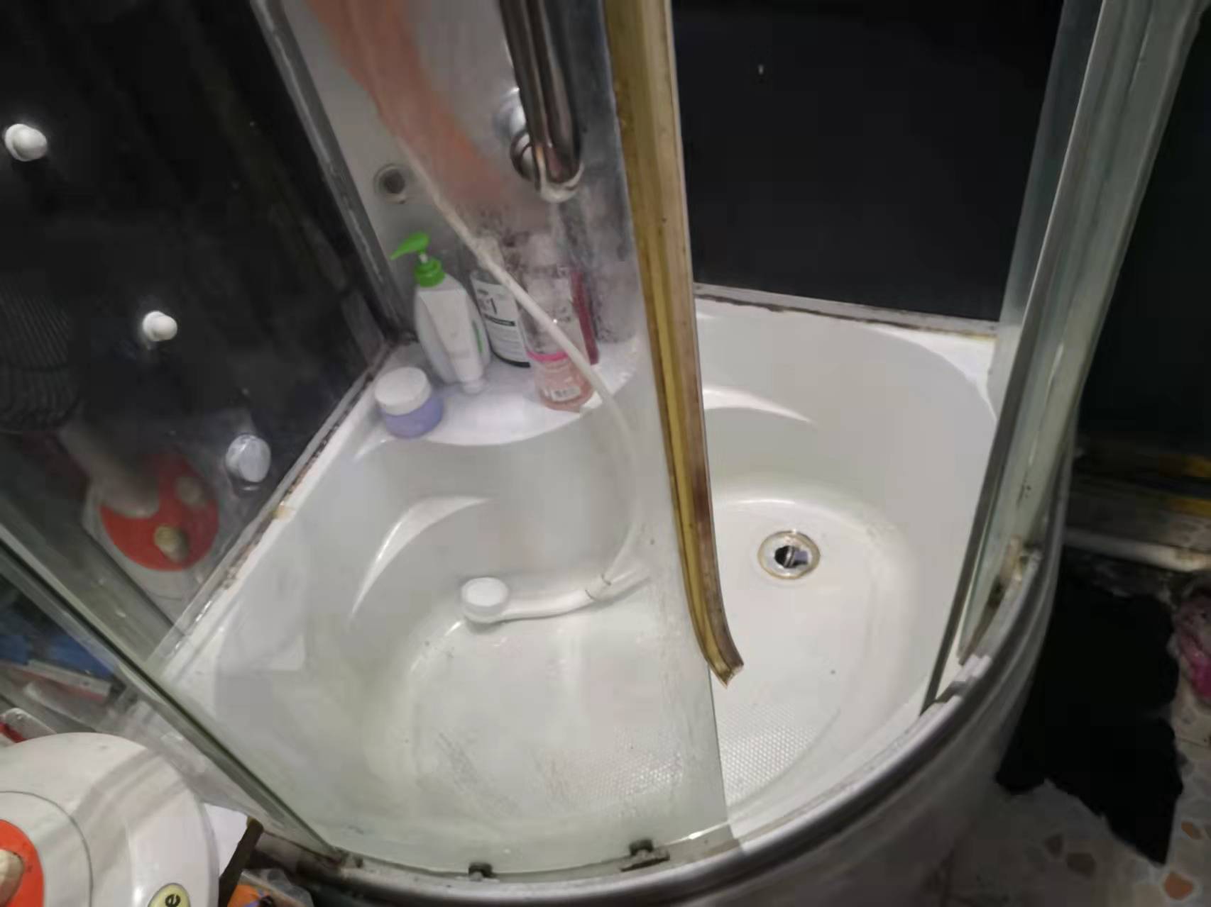 欧路莎浴缸维修、上海欧路莎浴缸漏水维修电话