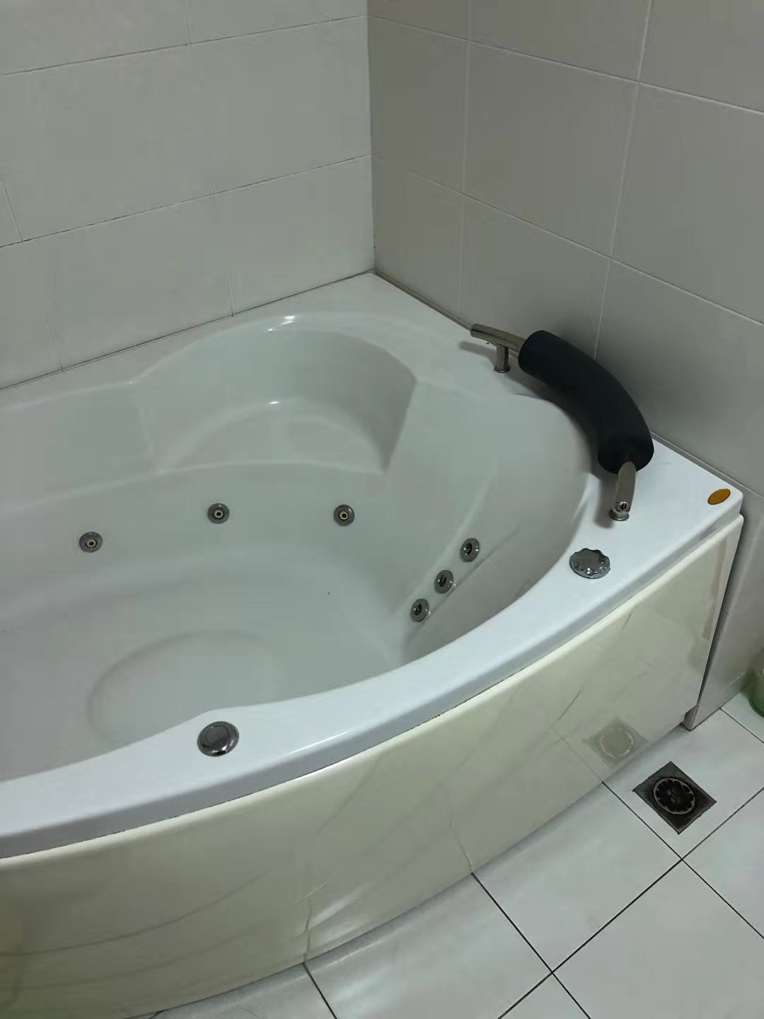 伊奈浴缸维修、上海伊奈浴缸漏水维修