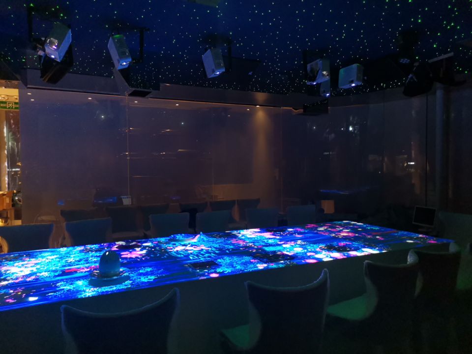 广东5D光影餐厅厂家 深圳沉浸式餐厅投影 广州互动网红餐厅