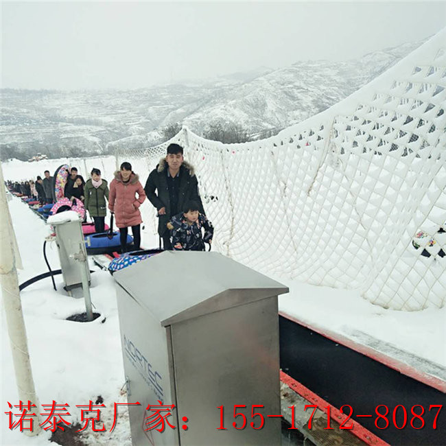 户外载客魔毯的乘坐特点须知 雪地爬坡输送带的操作运行