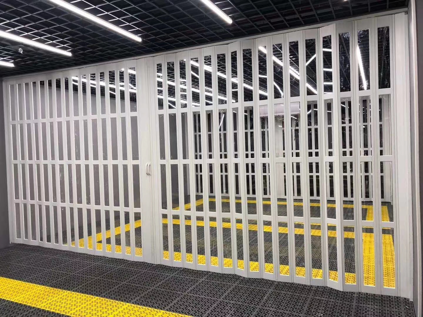 无锡PVC折叠门推拉折叠门商场店铺pvc折叠门伸缩pvc移动折叠门