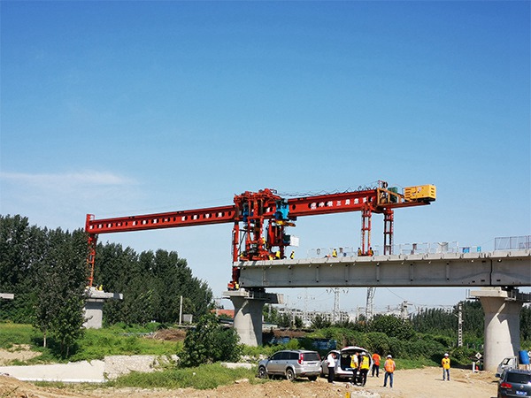 铁运架设备脱轨原因 安徽宿州架桥机厂家