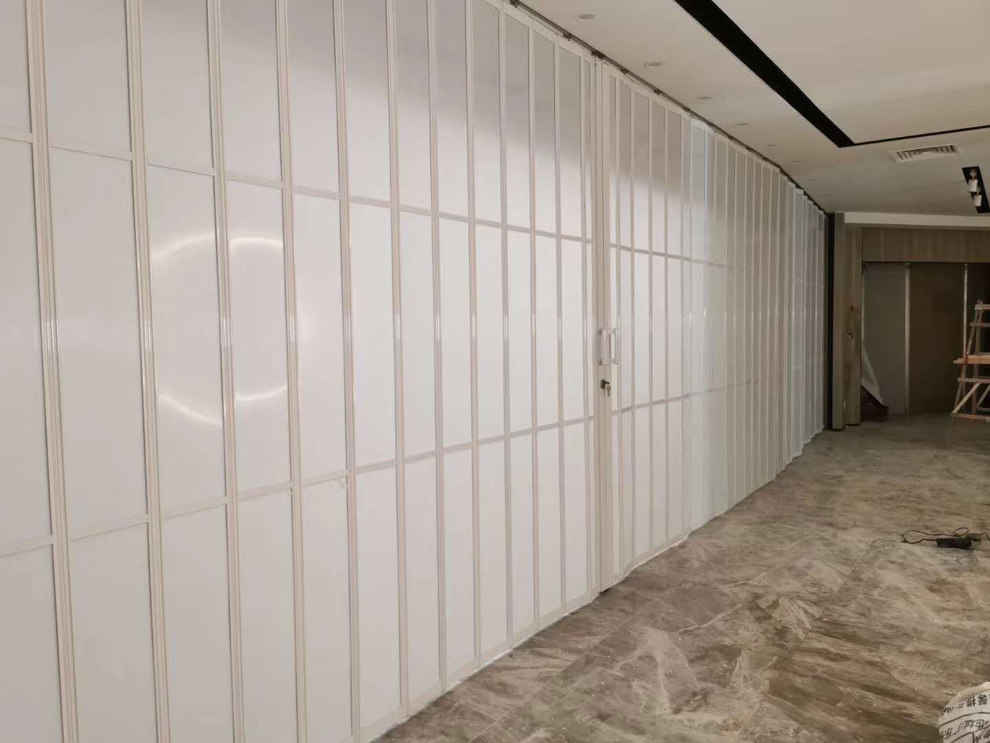 上海水晶折叠门水晶推拉门上海铝合金折叠门铝合金推拉门订做安装
